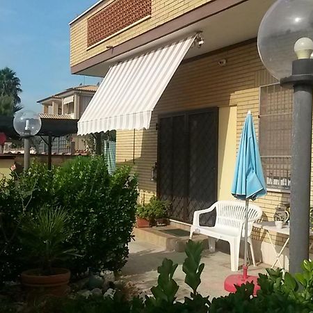 B&B Si Sta Bene Ostia Antica Buitenkant foto