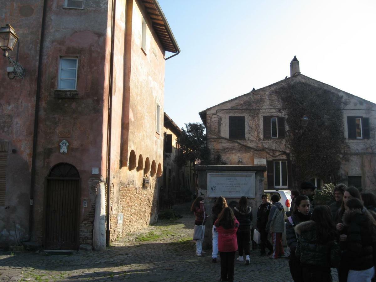 B&B Si Sta Bene Ostia Antica Buitenkant foto